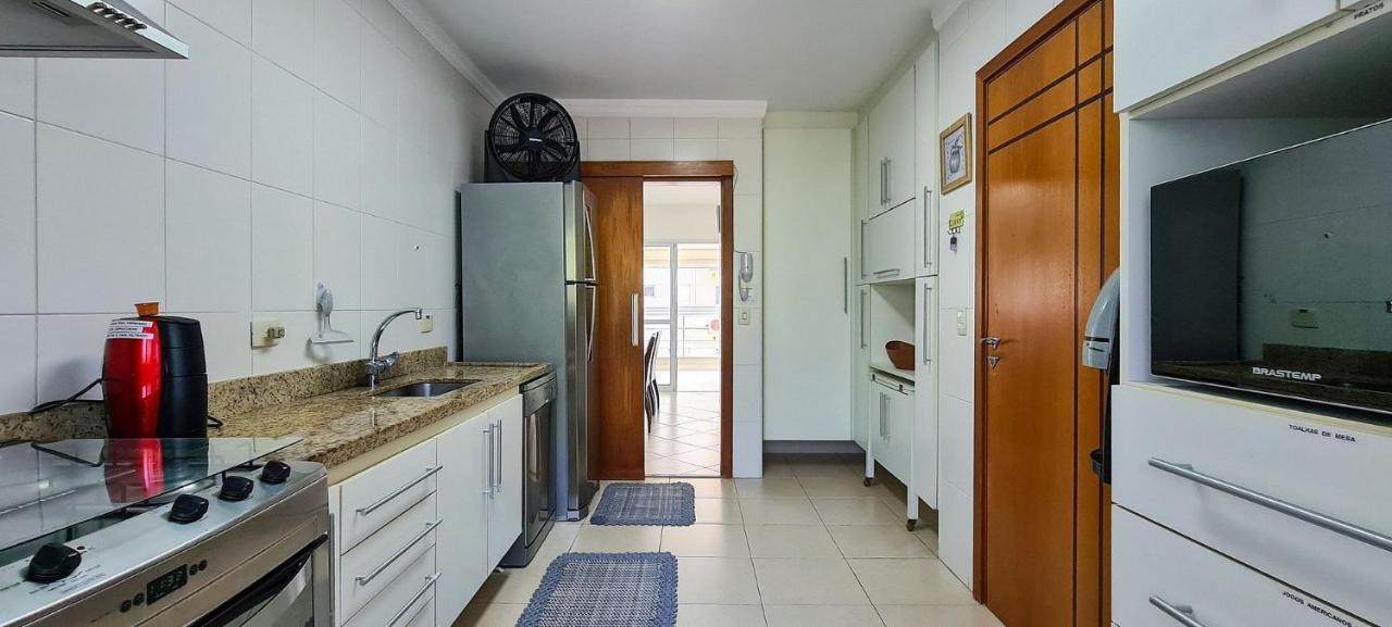 Apto Com Garagem E Lavanderia Em Frente A Praia Guaruja Ngoại thất bức ảnh